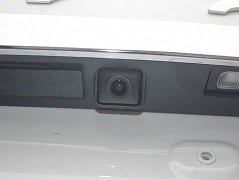 2017款 蓝标 1.5T 手动两驱尊贵型 2017款 蓝标 1.5T 手动两驱尊贵型