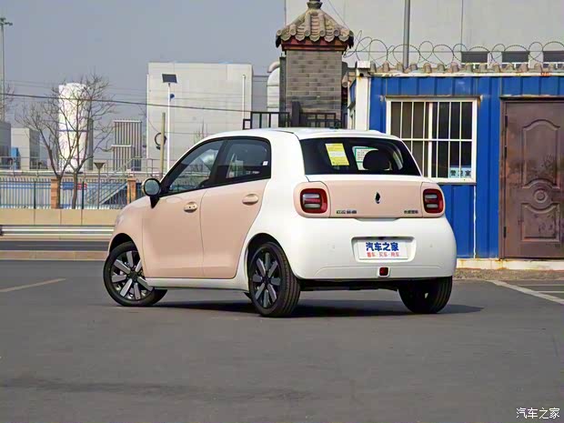 长城汽车 欧拉黑猫 2021款 351km 豪华型 长城汽车 欧拉黑猫 2021款 351km 豪华型