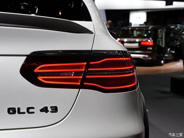 梅赛德斯-AMG 奔驰GLC AMG 2016款 AMG GLC 43 4MATIC Coupe 梅赛德斯-AMG 奔驰GLC AMG 2016款 AMG GLC 43 4MATIC Coupe