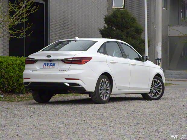 长安福特 福睿斯 2021款 1.5L 自动高配版