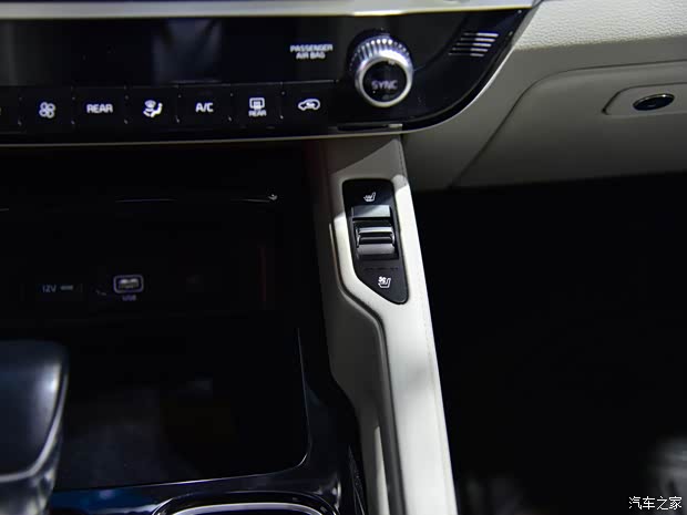 起亚(进口) Telluride 2019款 基本型