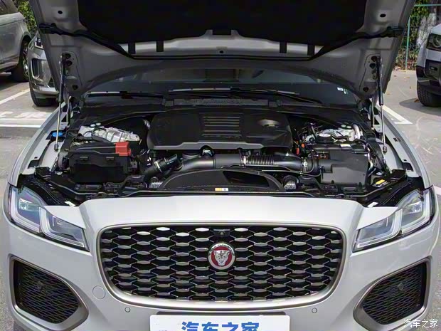 奇瑞捷豹路虎 捷豹XFL 2023款 XFL 2.0T P250 兩驅(qū)尊享豪華版