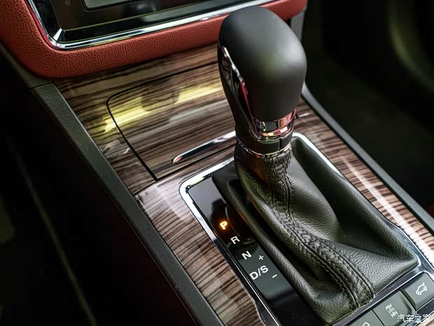 上汽集團 榮威RX5 2016款 基本型