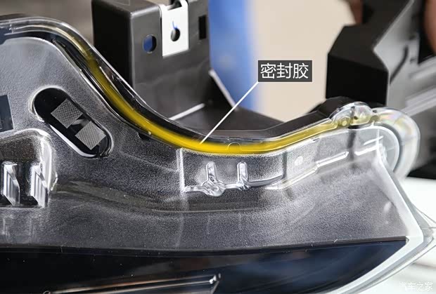 一汽马自达 马自达CX-4 2016款 2.5L 自动四驱蓝天无畏版 一汽马自达 马自达CX-4 2016款 2.5L 自动四驱蓝天无畏版