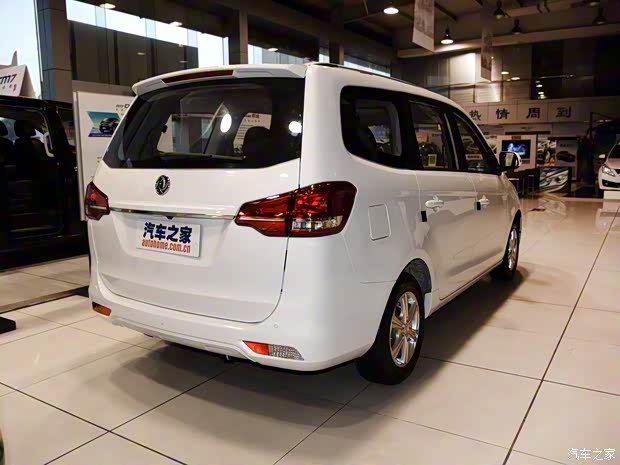 東風(fēng)風(fēng)行 風(fēng)行S500 2016款 1.6L 手動(dòng)尊享型 東風(fēng)風(fēng)行 風(fēng)行S500 2016款 1.6L 手動(dòng)尊享型