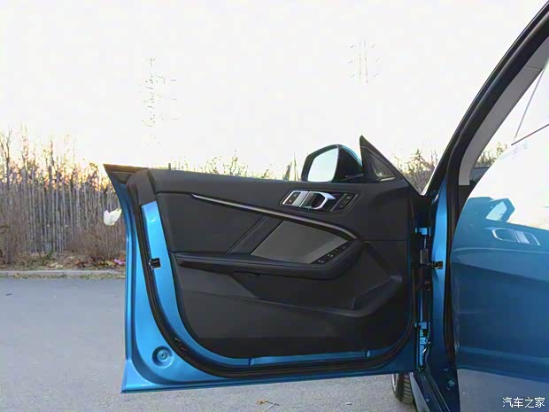 宝马(进口) 宝马2系 2021款 225i 四门轿跑车 M运动曜夜套装Pro 宝马(进口) 宝马2系 2021款 225i 四门轿跑车 M运动曜夜套装Pro