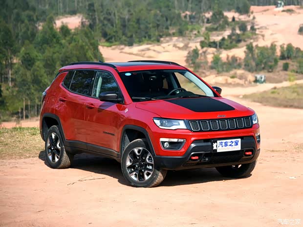 广汽菲克Jeep 指南者 2017款 200TS 自动高性能四驱版 广汽菲克Jeep 指南者 2017款 200TS 自动高性能四驱版