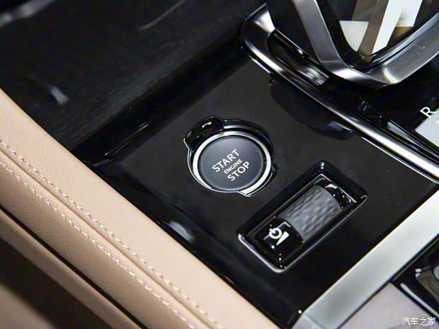 奇瑞捷豹路虎 捷豹XFL 2023款 XFL 2.0T P250 兩驅尊享豪華版