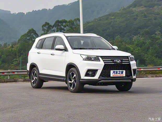 北汽银翔 北汽幻速S7 2017款 1.5T 自动尊享型