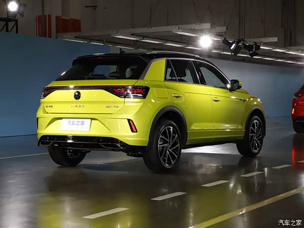 一汽-大众 T-ROC探歌 2023款 300TSI DSG基本型 一汽-大众 T-ROC探歌 2023款 300TSI DSG基本型