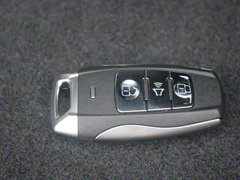 2017款 蓝标 1.5T 手动两驱尊贵型 2017款 蓝标 1.5T 手动两驱尊贵型