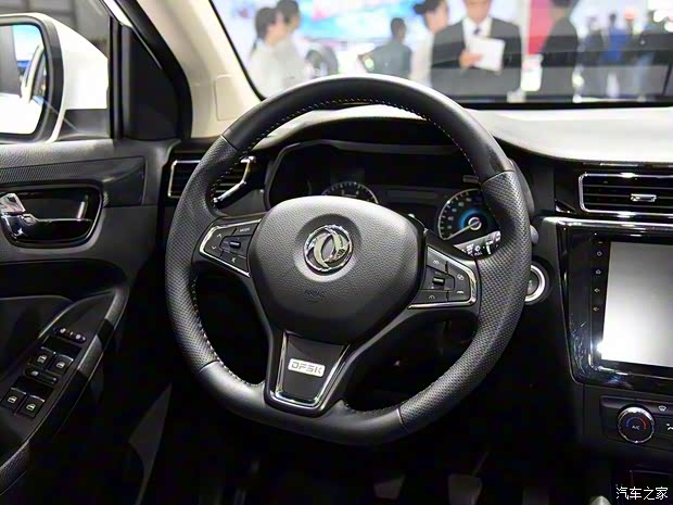 東風(fēng)小康 東風(fēng)風(fēng)光580 2016款 1.5T 手動尊享型 東風(fēng)小康 東風(fēng)風(fēng)光580 2016款 1.5T 手動尊享型