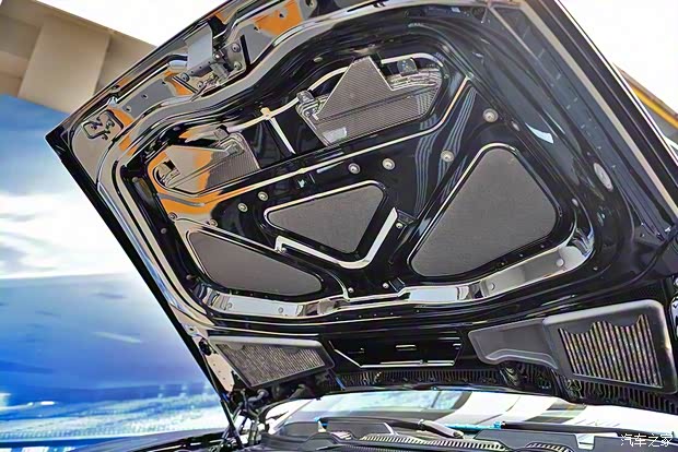 賓利 歐陸 2015款 4.0T GT3-R