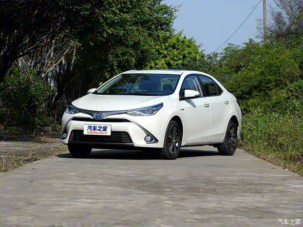 广汽丰田 雷凌 2016款 双擎 1.8H V CVT豪华版 广汽丰田 雷凌 2016款 双擎 1.8H V CVT豪华版