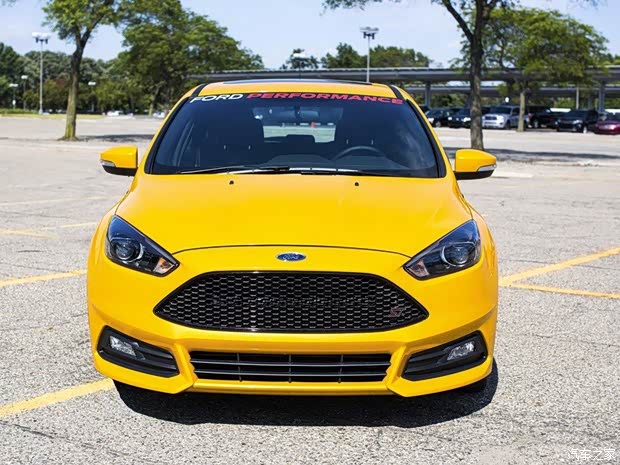 福特(进口) 福克斯(进口) 2015款 ST Performance