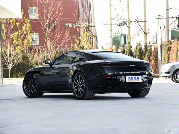 阿斯顿·马丁 阿斯顿·马丁DB11 2016款 5.2T 首发版 阿斯顿·马丁 阿斯顿·马丁DB11 2016款 5.2T 首发版