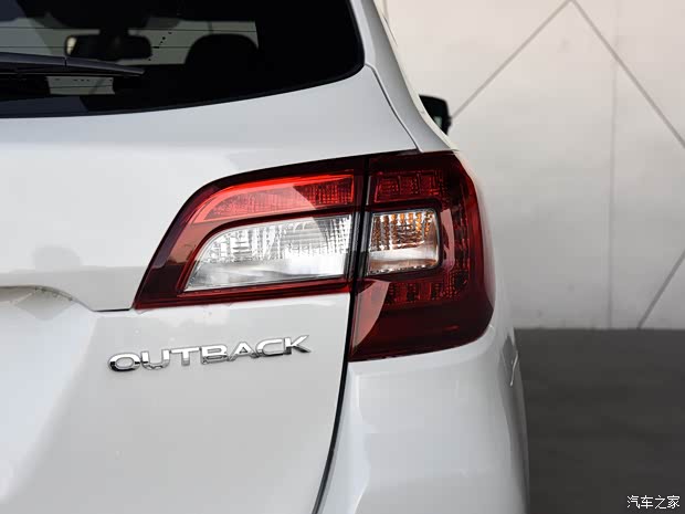 斯巴鲁 傲虎 2016款 2.5i 运动导航版