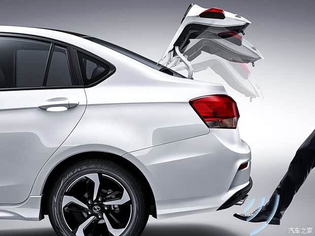 东南汽车 V5菱致 2017款 1.5L 手动新贵型