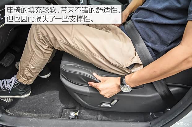 众泰汽车 众泰Z560 2017款 1.5T CVT旗舰型