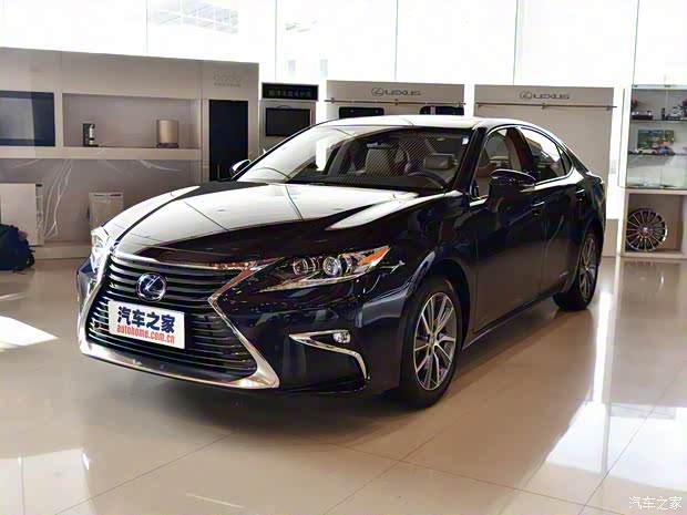 雷克薩斯 雷克薩斯ES 2017款 300h Mark Levinson豪華版