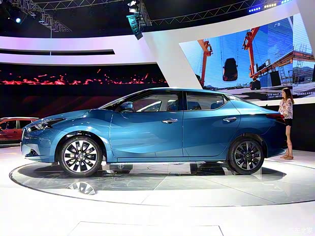 東風(fēng)日產(chǎn) LANNIA 藍鳥 2015款 基本型