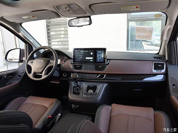 上汽大通 上汽大通G10 2018款 PLUS 2.0T 自动豪华行政版 上汽大通 上汽大通G10 2018款 PLUS 2.0T 自动豪华行政版