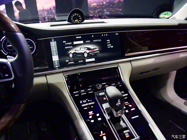 保時捷 Panamera 2017款 Panamera 4 E-Hybrid 行政加長版 2.9T