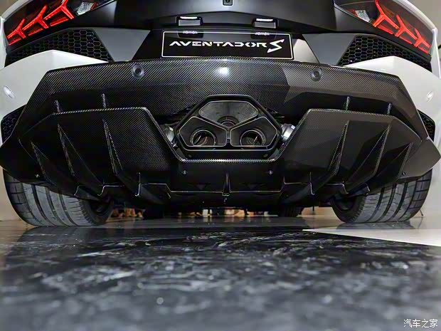 蘭博基尼 Aventador 2017款 AVENTADOR S