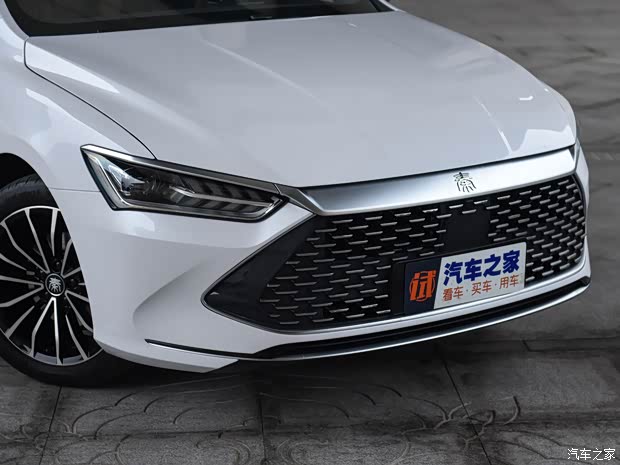 比亚迪 秦PLUS 2021款 DM 基本型