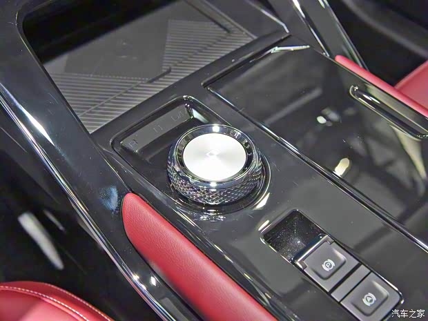 长城汽车 哈弗H6 2021款 2.0T 四驱基本型 长城汽车 哈弗H6 2021款 2.0T 四驱基本型