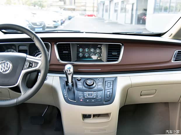 上汽通用别克 别克GL8 2017款 25S 基本型