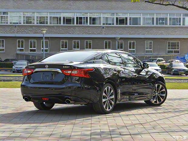 東風(fēng)日產(chǎn) 西瑪 2016款 2.5L XV 至尊版