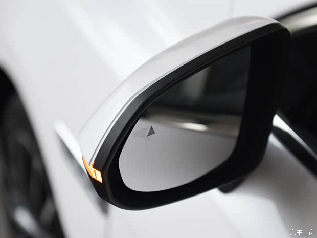 比亚迪 秦PLUS 2021款 DM 基本型