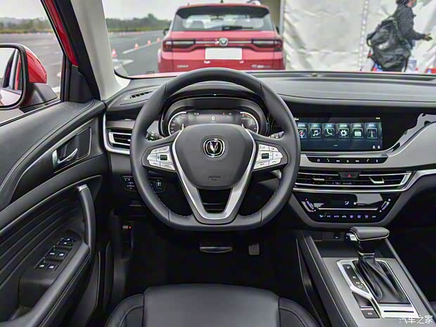 长安汽车 长安CS35PLUS 2021款 荣耀百万版 1.6L CVT豪华版