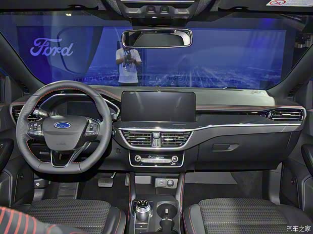 长安福特 福克斯 2021款 三厢 EcoBoost 180 自动ST Line