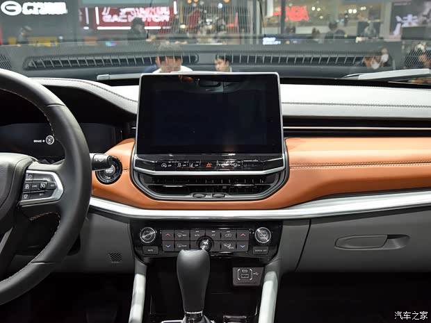 广汽菲克Jeep 指南者 2021款 220T 自动豪华型 广汽菲克Jeep 指南者 2021款 220T 自动豪华型