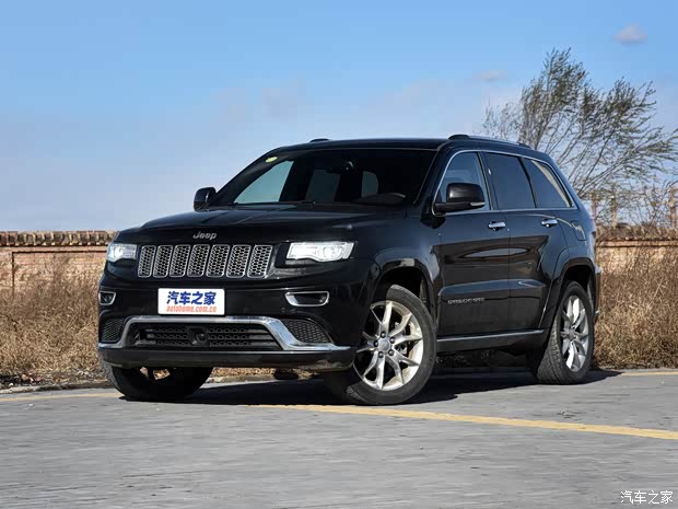 Jeep(进口) 大切诺基(进口) 2015款 3.6L 旗舰尊耀版 Jeep(进口) 大切诺基(进口) 2015款 3.6L 旗舰尊耀版