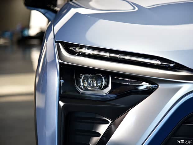 蔚來 蔚來ES8 2018款 創(chuàng)始版