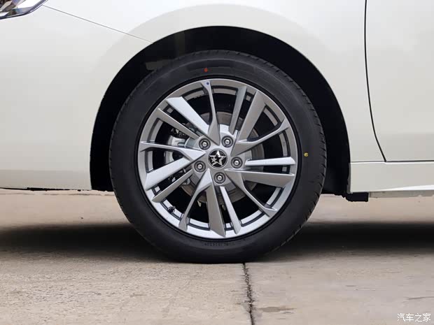 东风日产 启辰D60 2021款 PLUS 1.6L CVT智领版