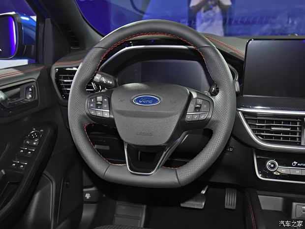 长安福特 福克斯 2021款 三厢 EcoBoost 180 自动ST Line