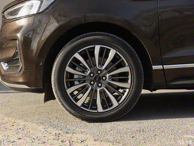 长安福特 锐界 2021款 PLUS EcoBoost 245 四驱尊锐型 7座