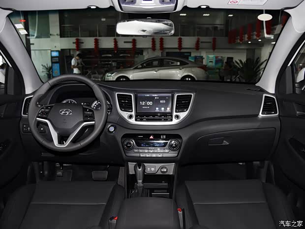 北京现代 全新途胜 2015款 1.6T 双离合两驱智能型