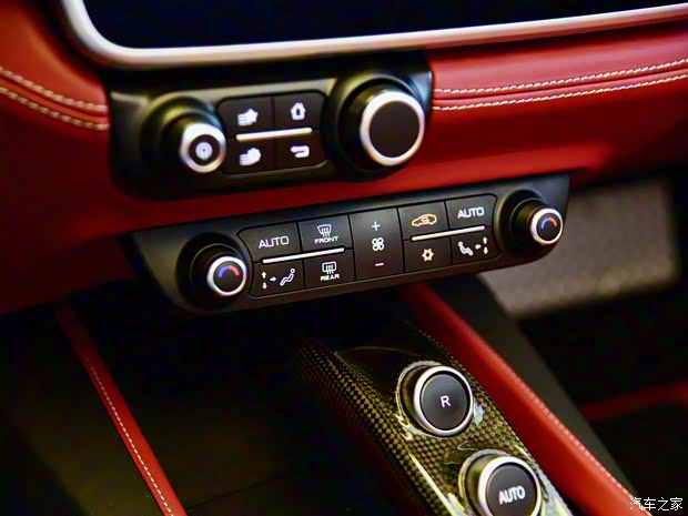 法拉利 Portofino 2021款 3.9T M