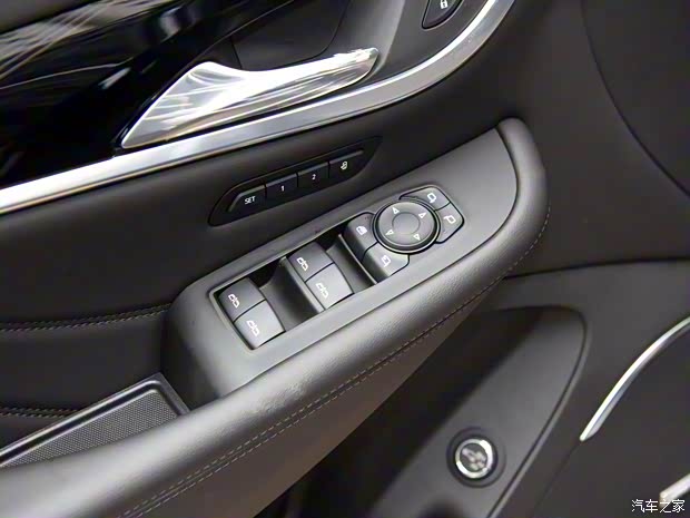 上汽通用别克 昂科旗 2022款 28T 四驱尊享旗舰型