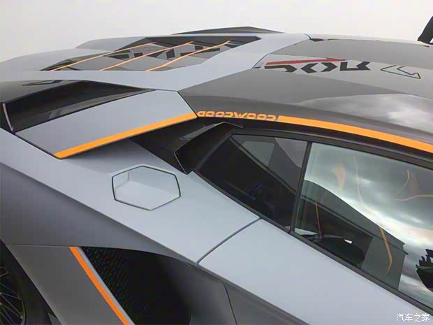 兰博基尼 Aventador 2017款 Aventador S 古德伍德速度节定制版 兰博基尼 Aventador 2017款 Aventador S 古德伍德速度节定制版