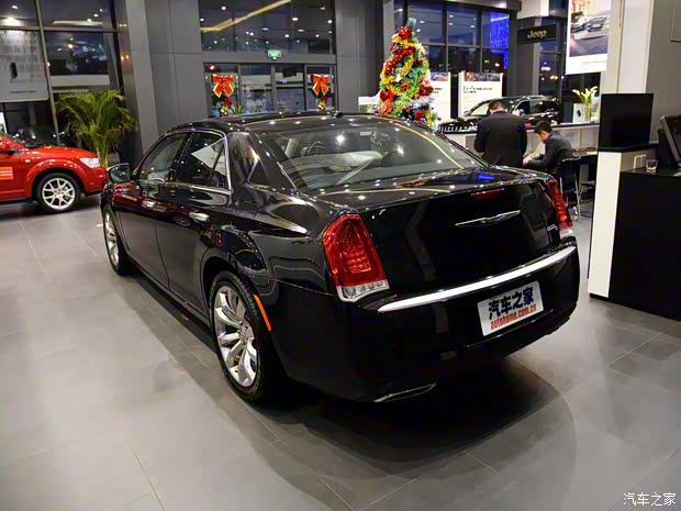 克萊斯勒(進(jìn)口) 克萊斯勒300C(進(jìn)口) 2016款 3.0L 超越版 克萊斯勒(進(jìn)口) 克萊斯勒300C(進(jìn)口) 2016款 3.0L 超越版