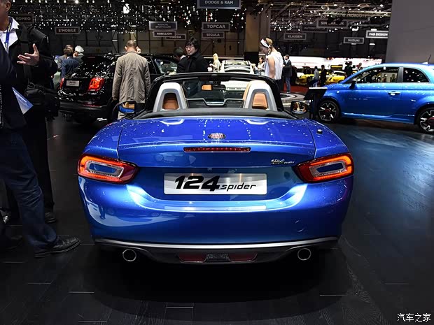 菲亚特(进口) 菲亚特124 2017款 124 Spider Europa 菲亚特(进口) 菲亚特124 2017款 124 Spider Europa