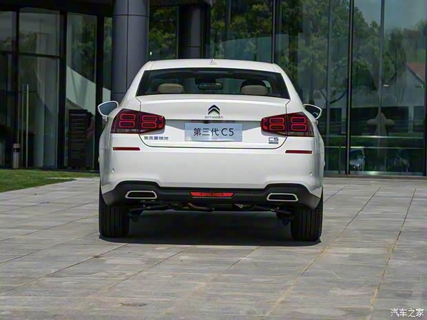 东风雪铁龙 雪铁龙C5 2017款 基本型 东风雪铁龙 雪铁龙C5 2017款 基本型