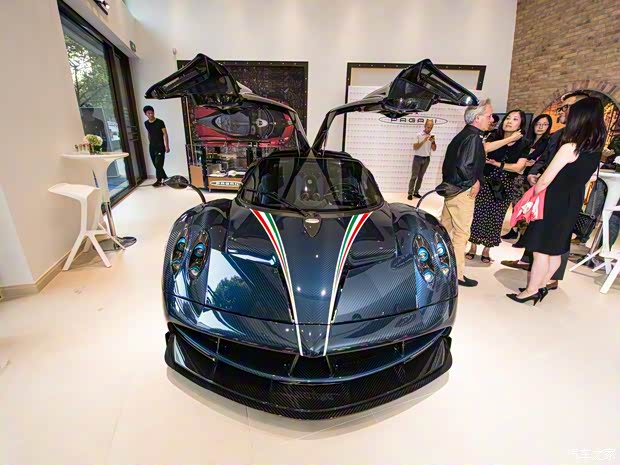 帕加尼 Huayra 2016款 Dinastia 特別版