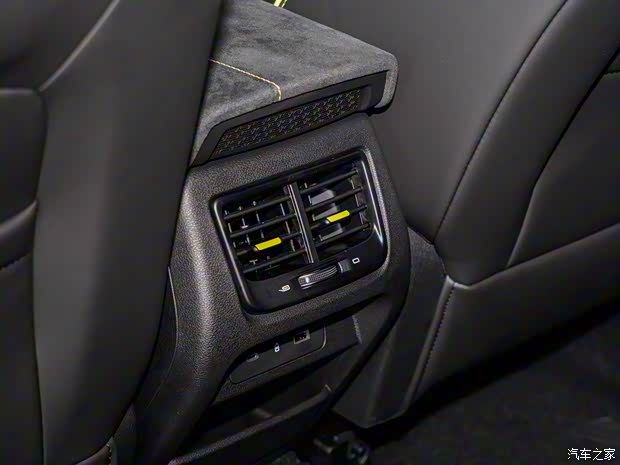 吉利汽车 星越S 2021款 2.0T 两驱版